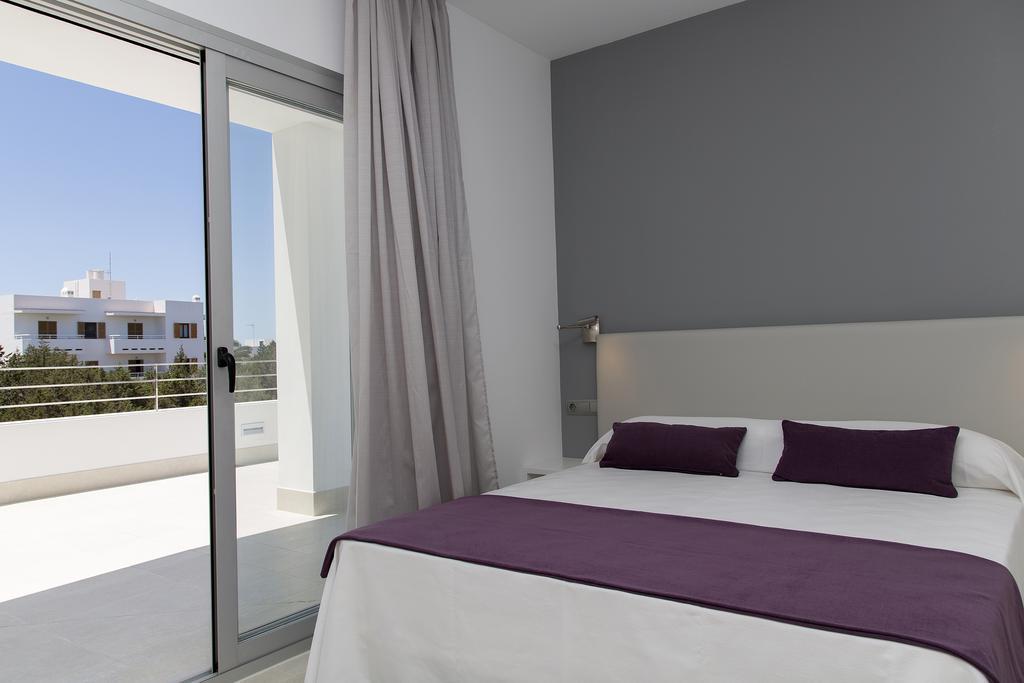 Apartamentos Proa - Emar Hotels Only Adults Es Pujols Phòng bức ảnh