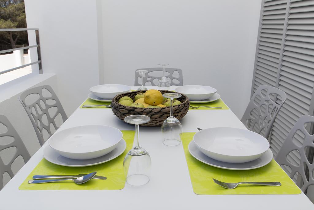 Apartamentos Proa - Emar Hotels Only Adults Es Pujols Ngoại thất bức ảnh